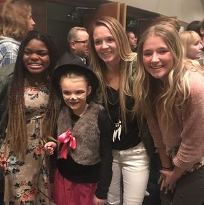 Meet your Posher, Whitney